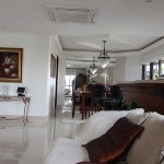 VISTA DA SALA DE ESTAR PARA JANTAR